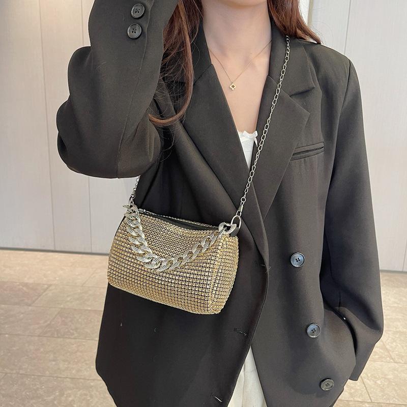Full Diamond Bag Women's 2025 Spring and Summer New Hot Diamond Banquet Bag High-end Chain Rhinestone Shoulder Messenger Bag