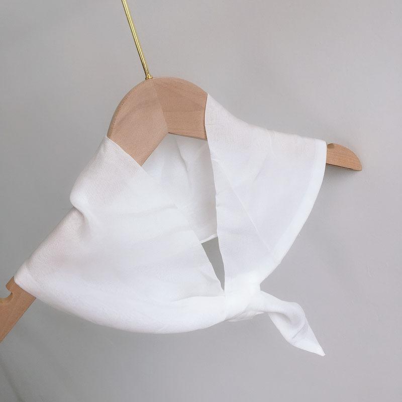 Japonský Sladký Šifonový Hedvábný Šátek Tie-Dyeing Modré Barvení Tráva A Dřevo Ruční Barvení Speciální Bílý Přírodní Materiál Šátek