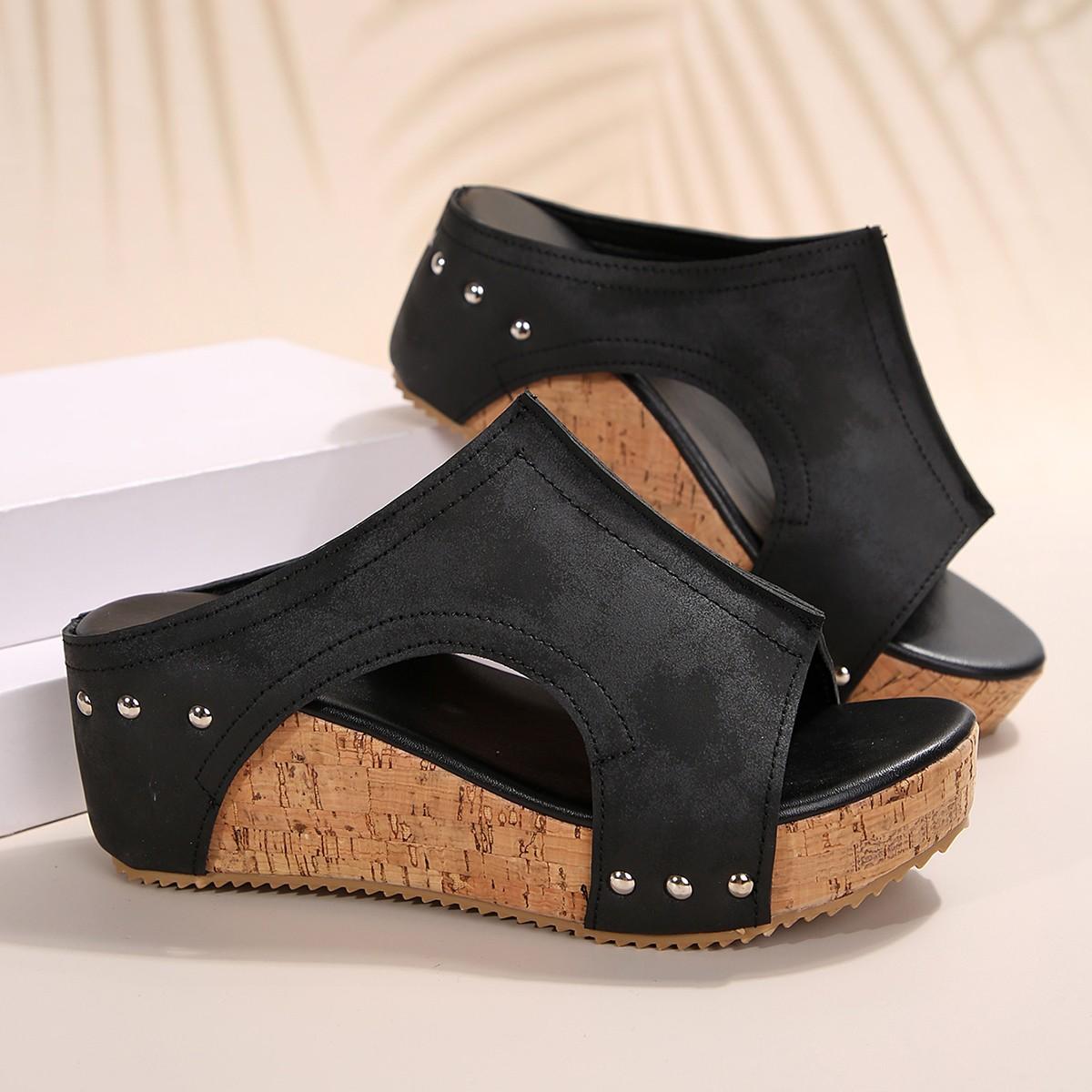 модные летние женские босоножки на танкетке с открытым носком — фото 7