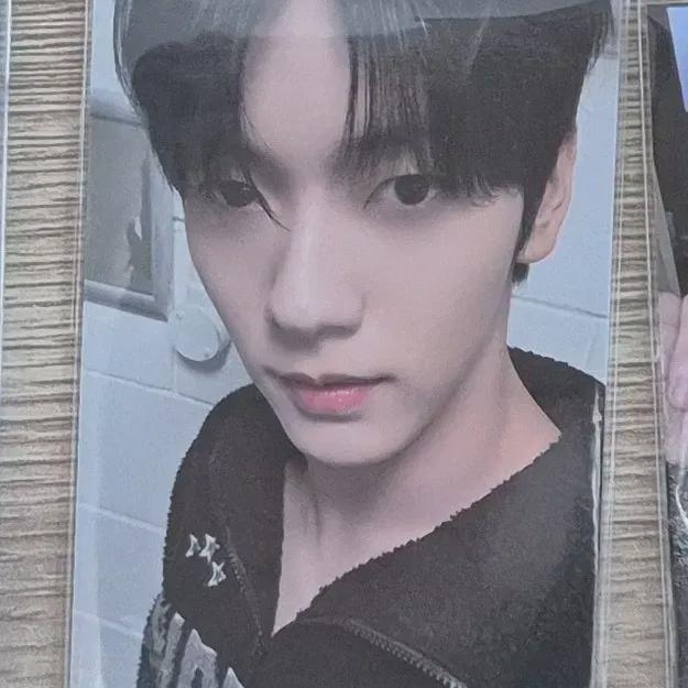 

Tomorrow X Together Субин Хорнбату Оффлайн Поп-ап Магазин Преимущество предзаказа Фотокарточка