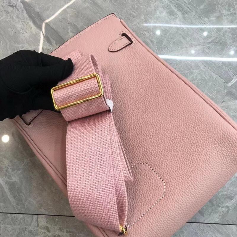 2025 New Leather Gender-neutral Men's and Women's Same First-layer Cowhide Round Lock Hole Breast Bag Single Shoulder  Leather Backpack