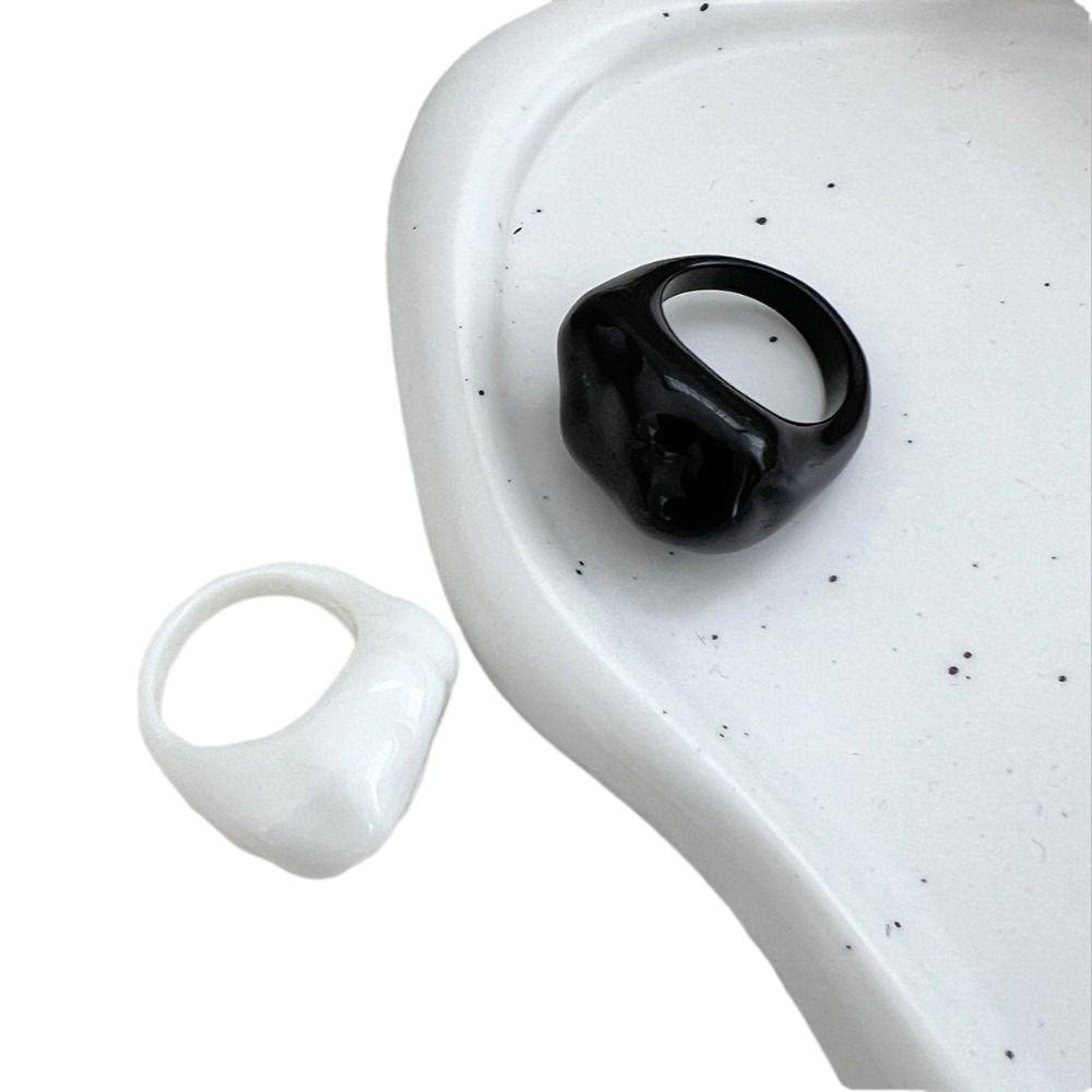 Vintage Black White Geometric Resin Ring Irregular Shape Plastic Finger Ring Big Knuckle Ring Women Men