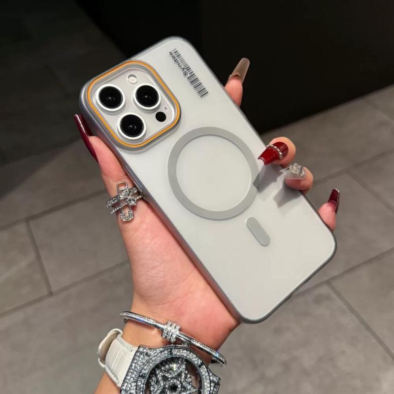 iPhone16Promax soft sand skin matte semi-transparent mobile phone case, suitable for Apple 15 magnetic suction 14 simple PC case
