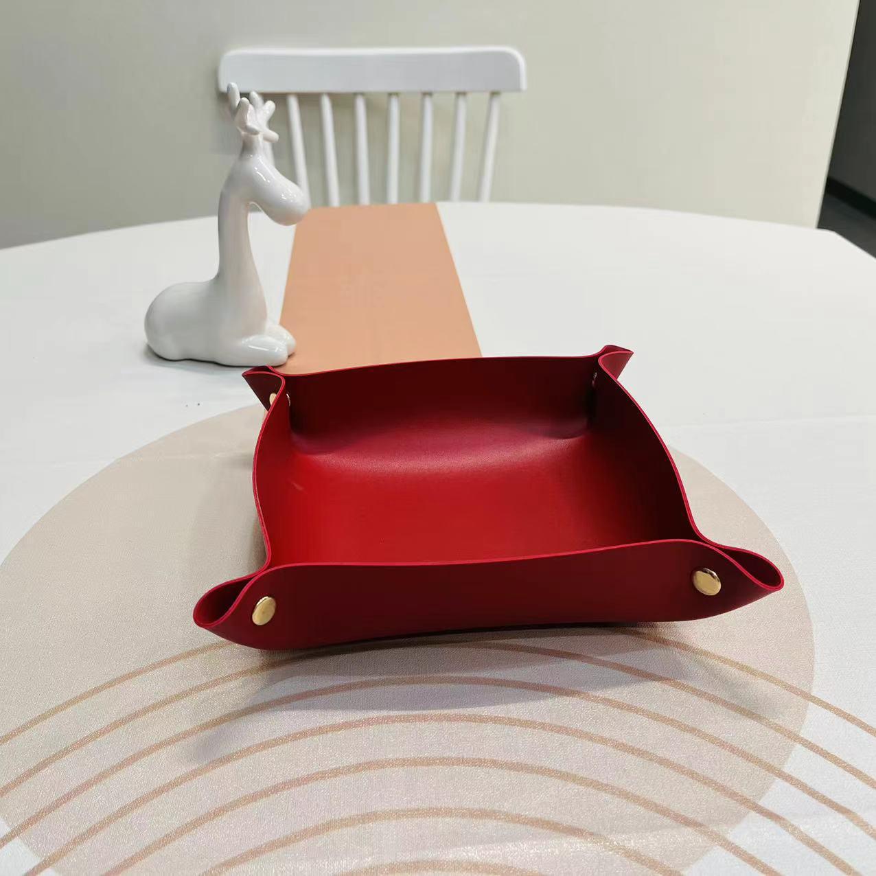

Foldable Leather Storage Tray for Entryway Keys and Desktop Organization, Custom Logo Available. 20x20 cm вино красного