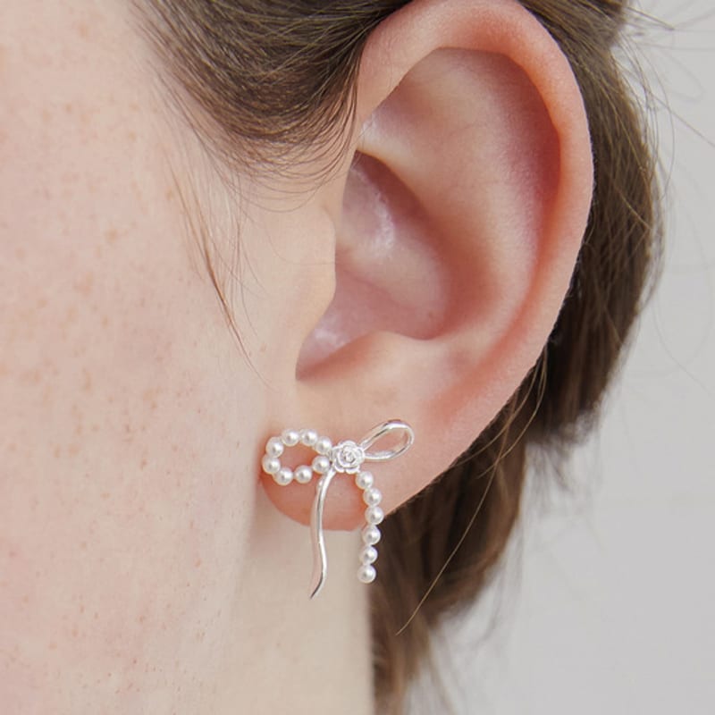 TATIANA (925 Silver) Present Pearl Rose Earrings EC3102