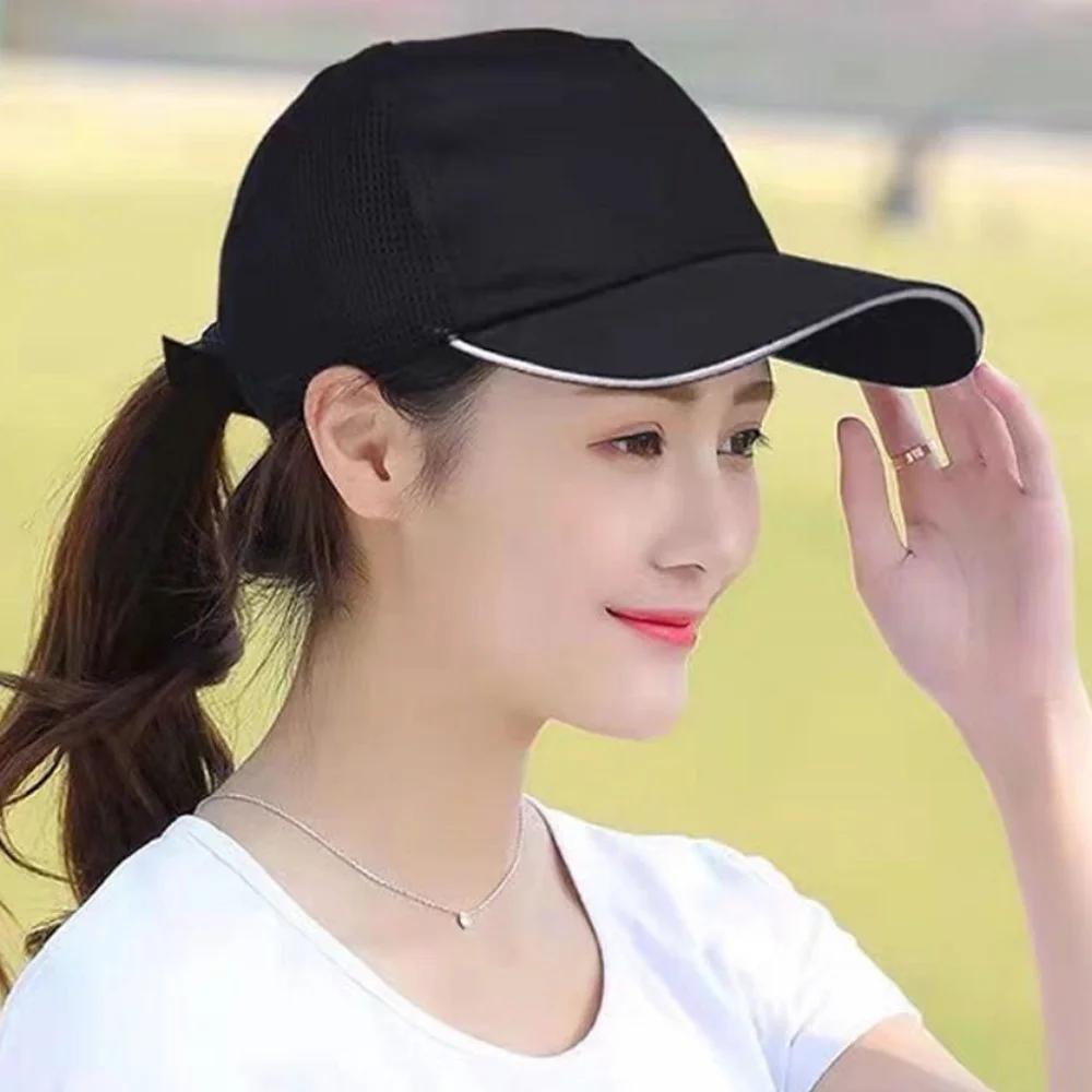 1pc AmaBe Hip-Hop Baseball Cap with Golden Letter Print, Adjustable Hook & Loop Closure, Breathable Mesh Back, Lightweight Stret
