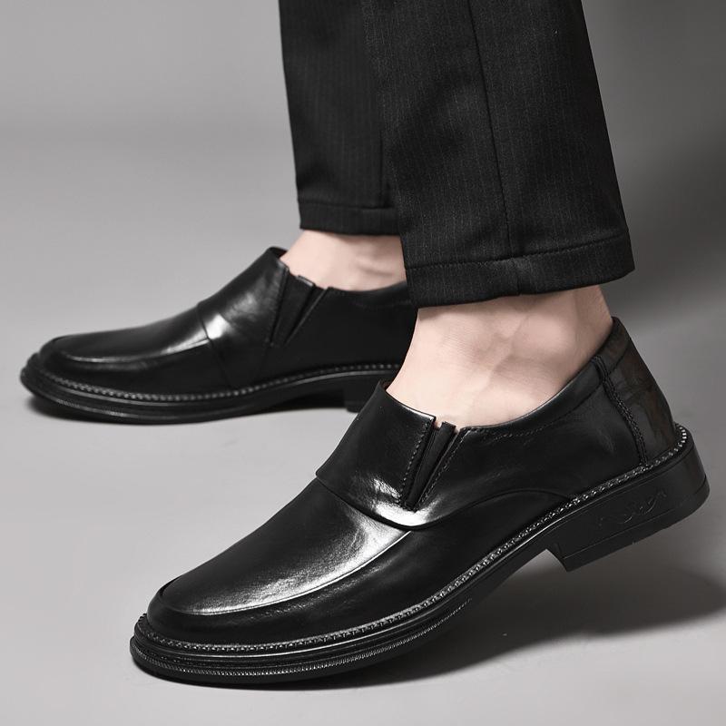 Men's shoes 2025 summer new men's gentleman's style light luxury waterproof one-pedal lightweight pointed head height increase casual leather shoes