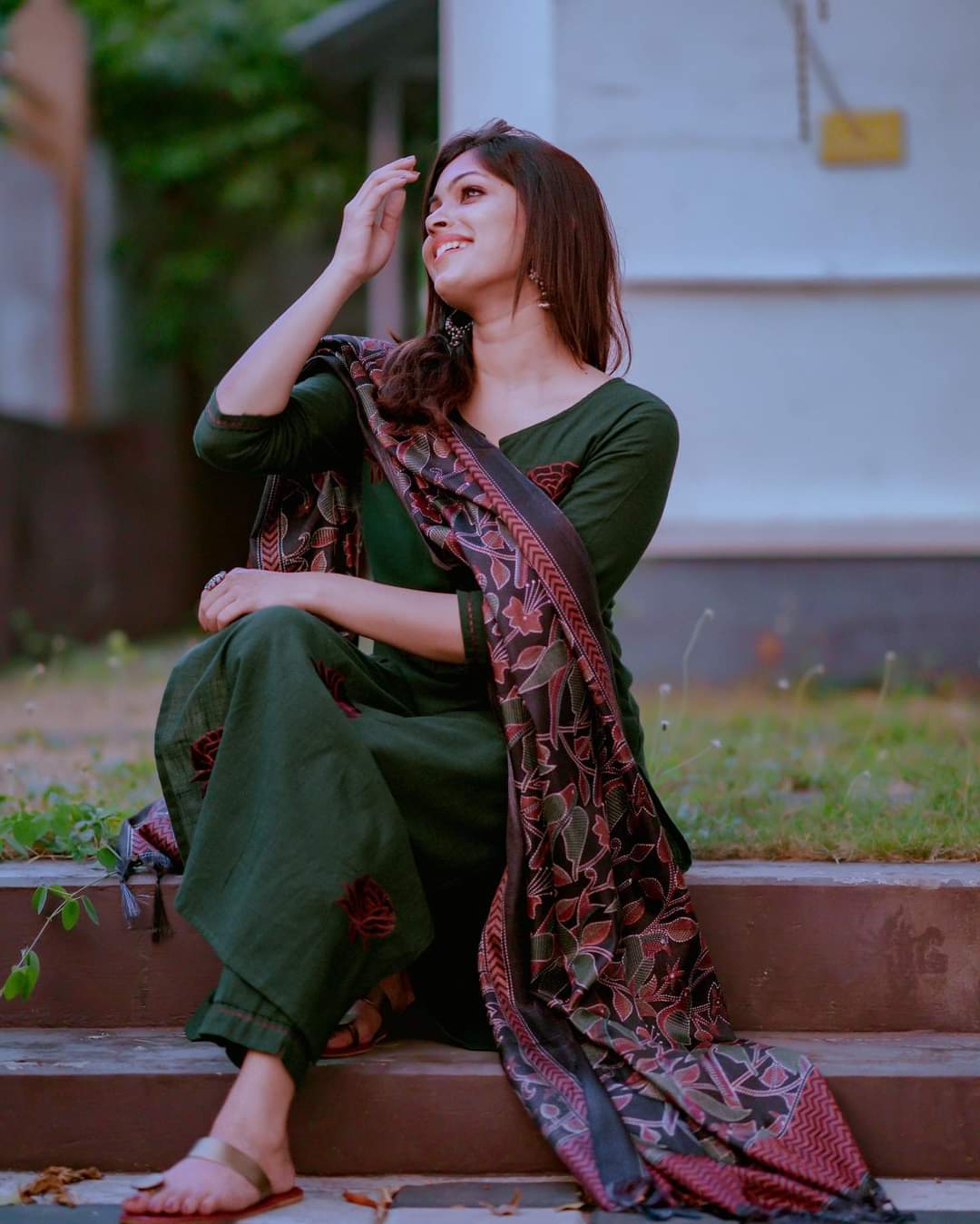 

Indian Designer Kurta Pant Dupatta Set Women Bollywood Top Tunic Kurti Party Wear