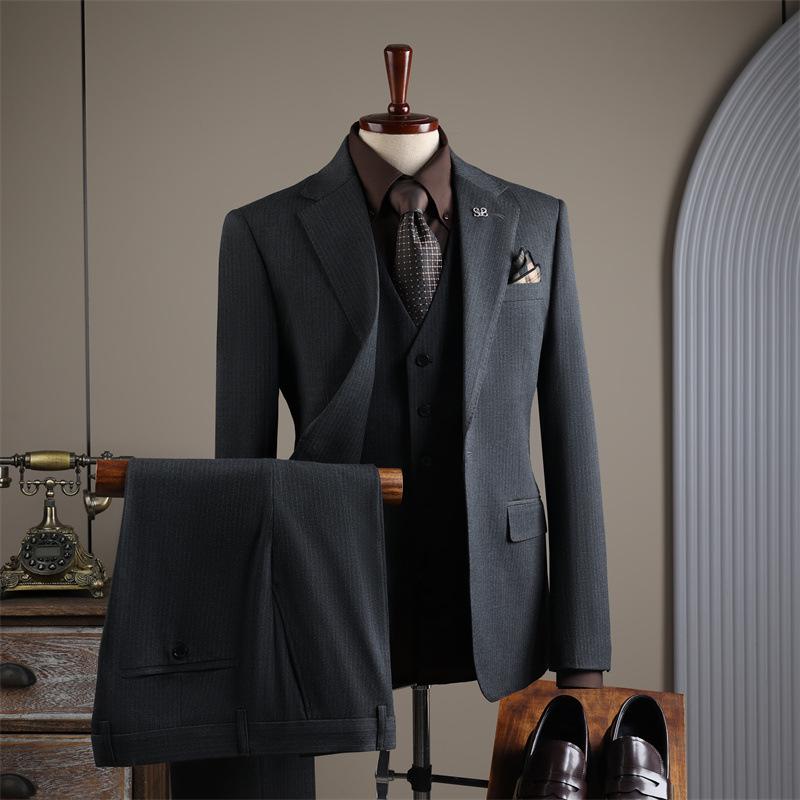 Plus Size Men's Striped Business Casual Wedding & Formal Suit Set