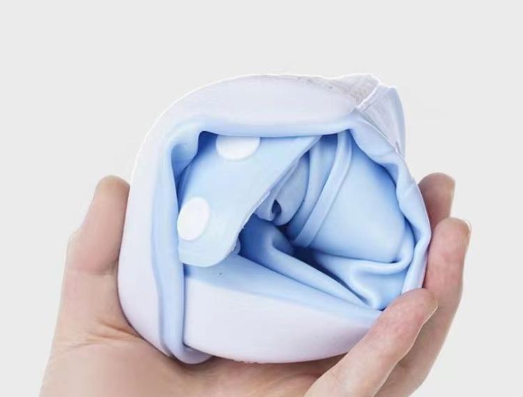 Waterproof Non-Slip Silicone Shoe Covers for Men & Women - Durable and Thickened for Outdoor Rainy Days