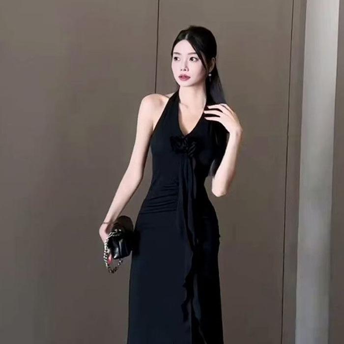 

Elegant Red Halter Neck Backless Summer Dress for Women L