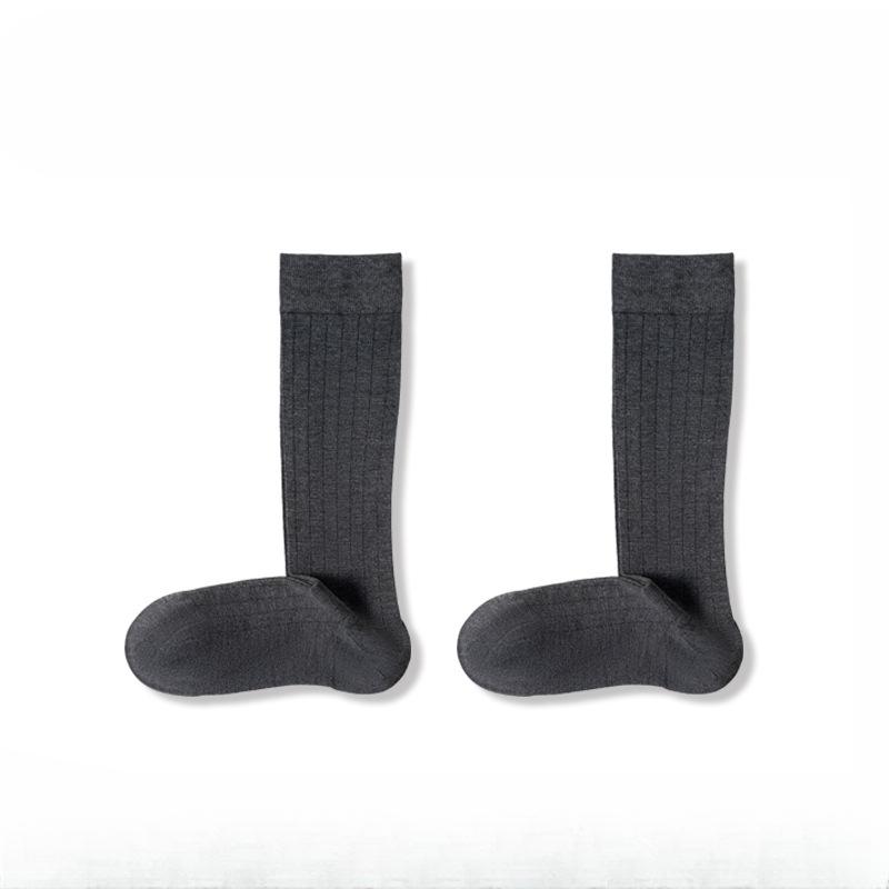 Damskie Cienkie Antypillingowe Skarpetki do Łydki z Kątem Prostym i Casualowym Pionowym Prążkiem, Jednokolorowe