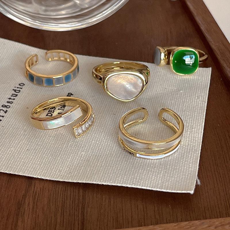 1 Pezzo Anello Colorato Smalto Design per Donne Sofisticato Minimalista Lusso Statement Moda Fascia