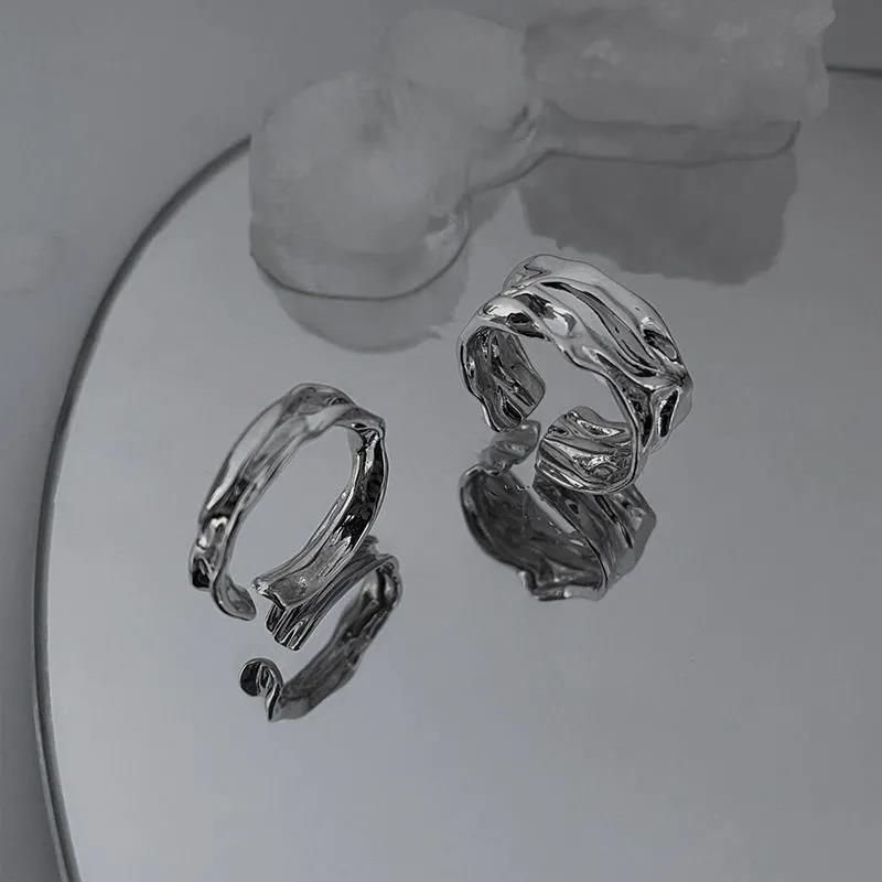 Sada kovových prstenů stříbrné barvy Nový trend Vintage Elegantní nepravidelné duté větve Nastavitelné prsteny pro ženy Jemné párty šperky
