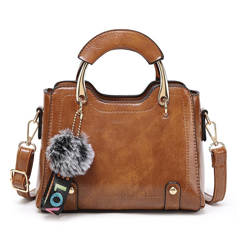 

Оптовая продажа женских сумок для внешней торговли, новая корейская версия, повседневная универсальная сумка, большая вместимость, кожа с масляной восковой пропиткой, сумка через плечо на одном плече светло-коричневого