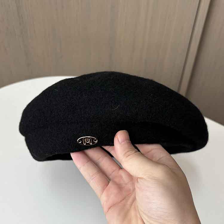 

Xiaoxiangfeng Белый берет женский осенне-зимний для маленького лица, темпераментная шерстяная шляпа-бутон художника M（56-58cm） чёрный