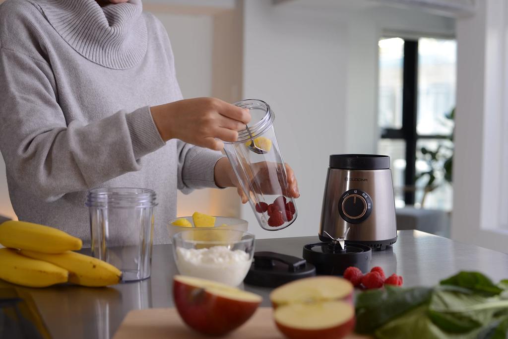 FUKAI Kuoshina Slim Stainless Slim Blender that Can Crush Includes 2 Bottles Equipped with Flash Speed Smoothie Tumbler For Home Use Blender, Steel,