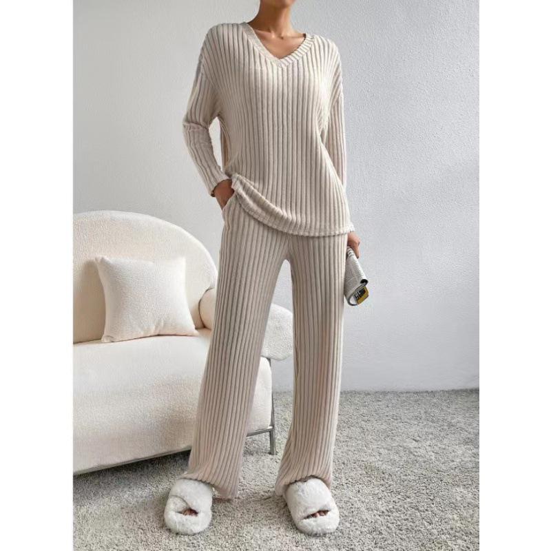 European & American Autumn/Winter Two-Piece Set: V-Neck Ribbed Knit & Casual Straight-Leg Pants