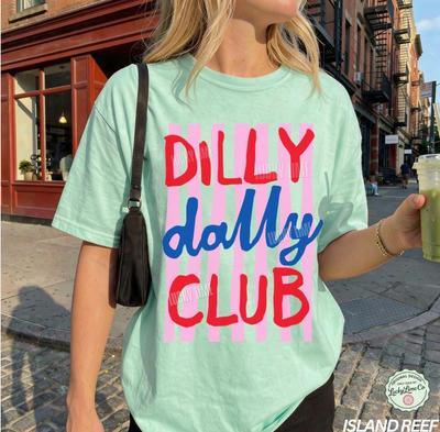 Dilly Dally Club Shirt, Dilly Dally Shirt mit Streifen, Gestreiftes Design Shirt, Ich Dilly und ich Dally T-Shirt, Trendiges Rundhals-T-Shirt für Damen, Sarkastisches T-Shirt