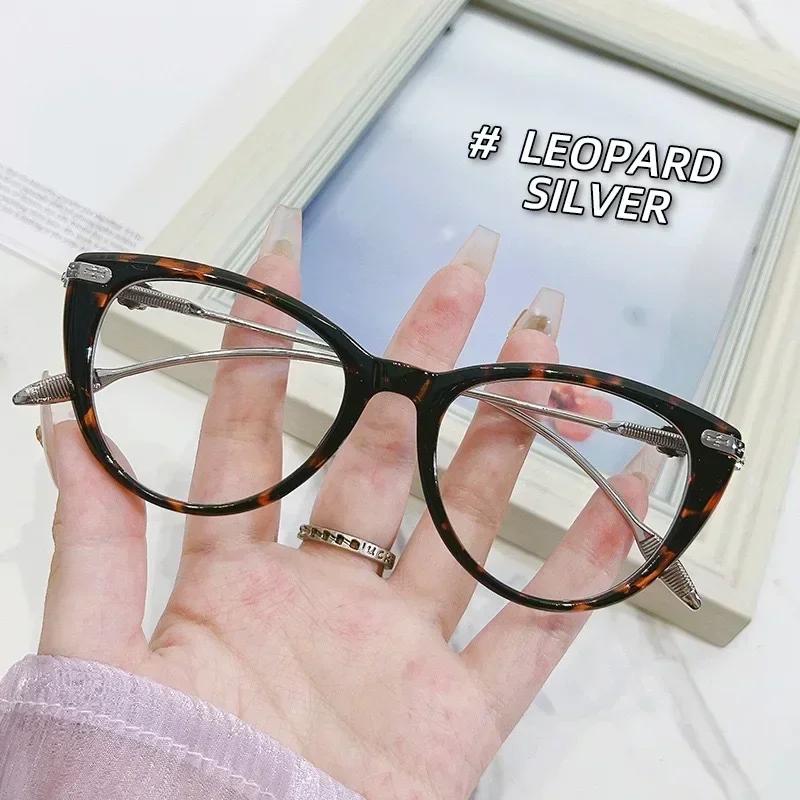 

New Large Frame Cat S Eye Presbyopia Glasses Fashion Ultra-Light Women S Hd Anti-Blue Light Reading Glasses Women S Eyepieces +2.0