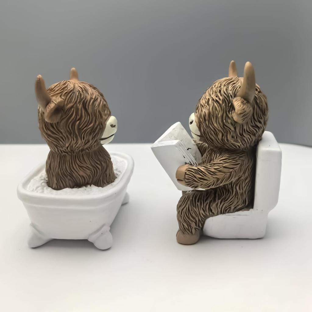 9cm Bath Tub Highland Cow Toilet Seat Reading Highland Cow Resin Statue Funny Cattle Decorations For Christmas Garden
