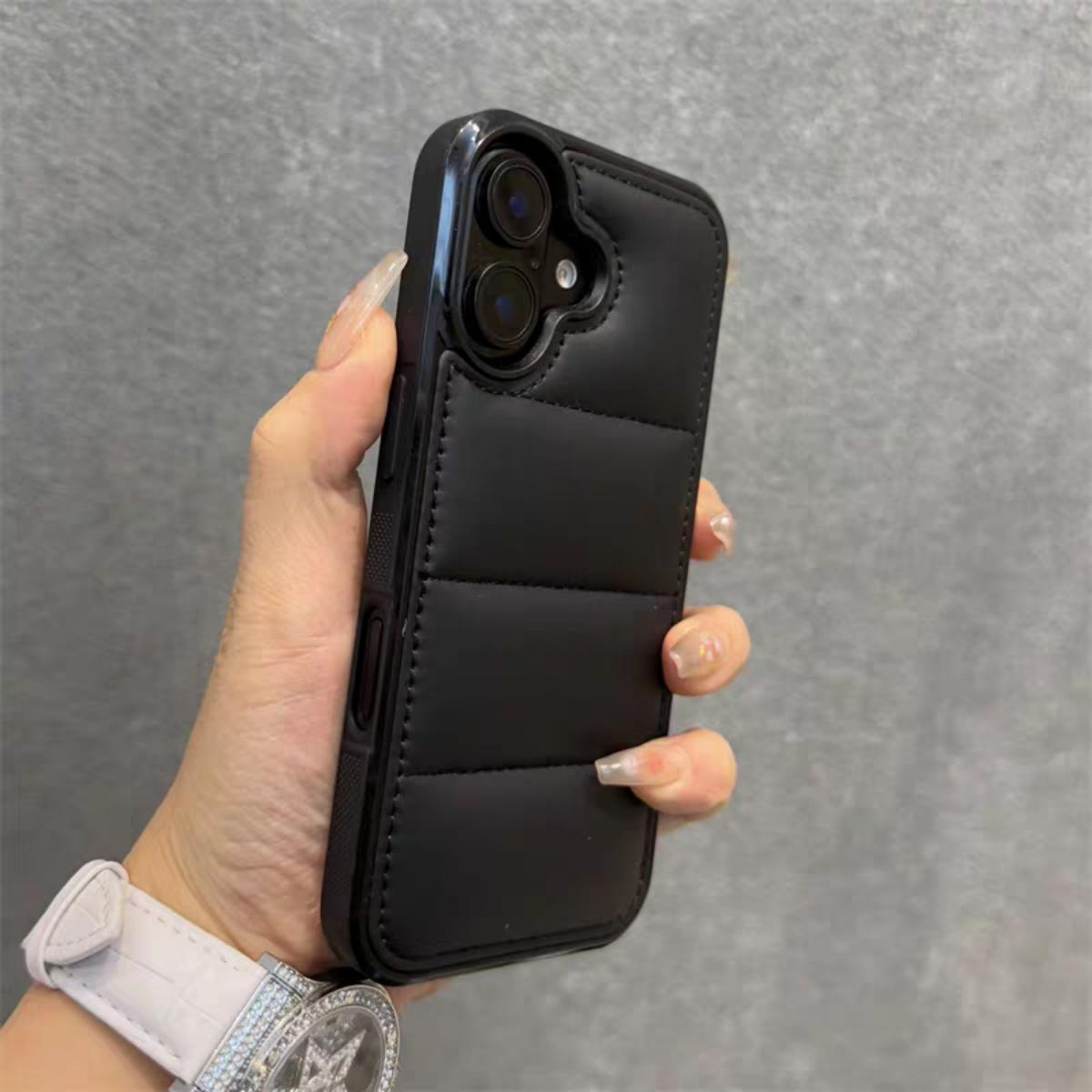 Veste matelassée douce liquide de luxe couleur bonbon pour 16 15 14 Plus 13 12 11 Pro Max Mode La housse antichoc Puffer iPhone 15 Pro noir