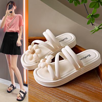 New Women's Shoes Versatile Flat, Anti-slip and Cool Slippers for Students