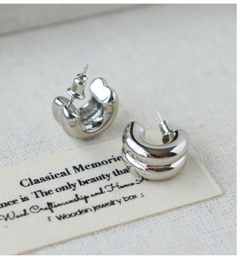 Chic C-Shaped Earrings: Retro Luxe, Simple & Versatile European/American Design with 925 Silver