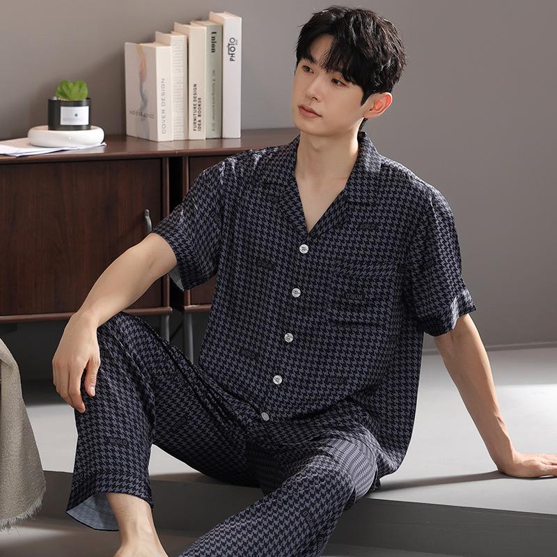 1011 New Pajamas Men's Summer Ice Silk Short-sleeved Trousers Simulated Silk Plus Size Star Loungewear Set