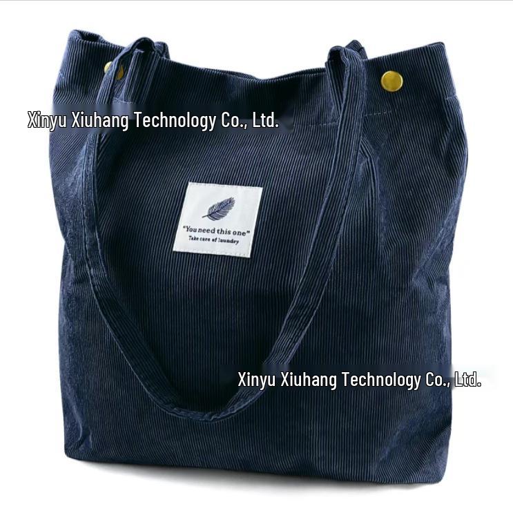 

Modern Minimalist Canvas Tote - Commuter Style, Ideal for Students & Women