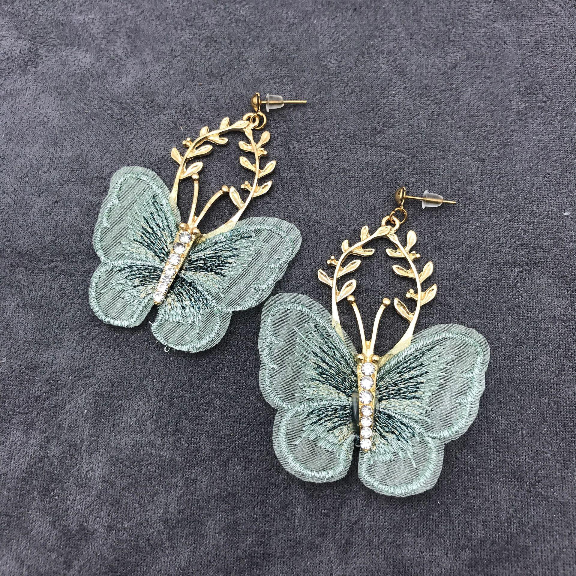 Ladies  fashionable butterfly unique design earrings suitable for daily wear, gatherings, and holiday gifts