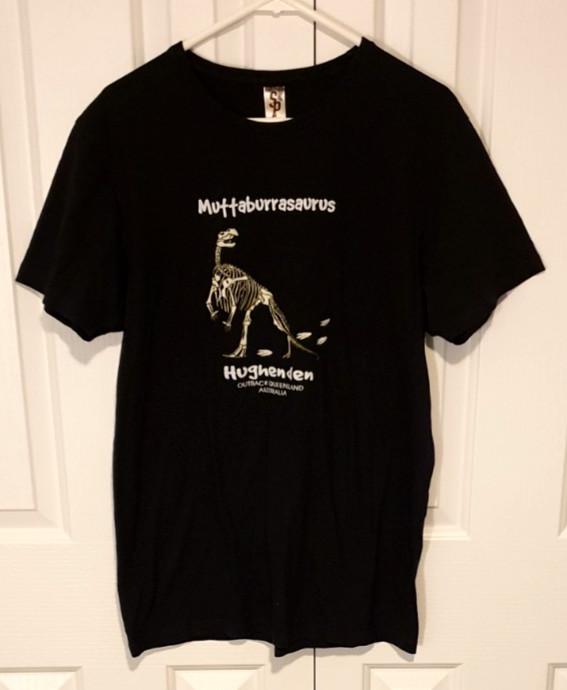 MUTTABURRASAUR wbr US Dinosaur Hughenden Outback Australia TShirt Black Size Medium. Unisex T-Shirt L