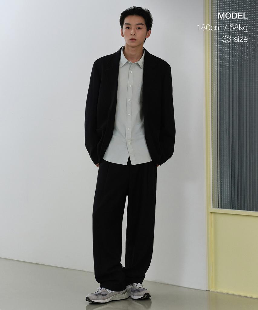 Musinsa Standard Wool Blend Traditional One-Pleat Tapered Slacks [Black]