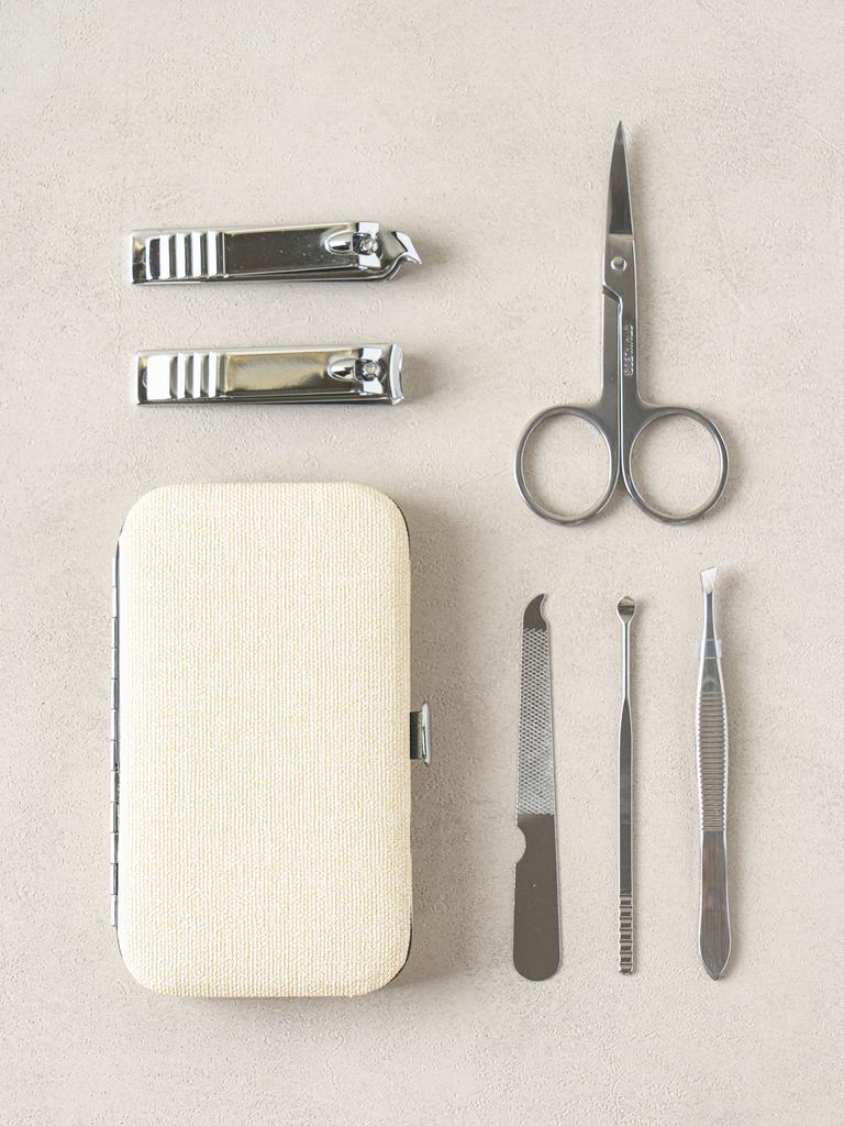Portable 6-Piece Nail Care & Grooming Kit Set