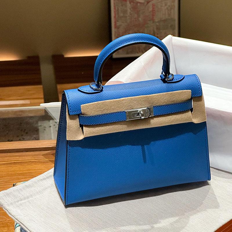 Avansert andregenerasjons sølvspenneveske for kvinner Ny modell håndveske med palmemønstret kuskinn Skulderveske Crossbody-veske Trendy