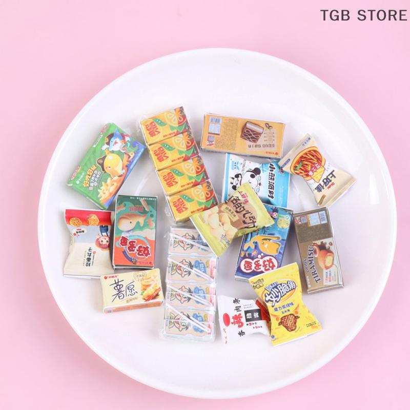 Random Mini Snack 1:12 Dollhouse Miniature Snack Supermarket Food Bagged Crisps Boxed Bread Drink Model Kitchen Decor Toy