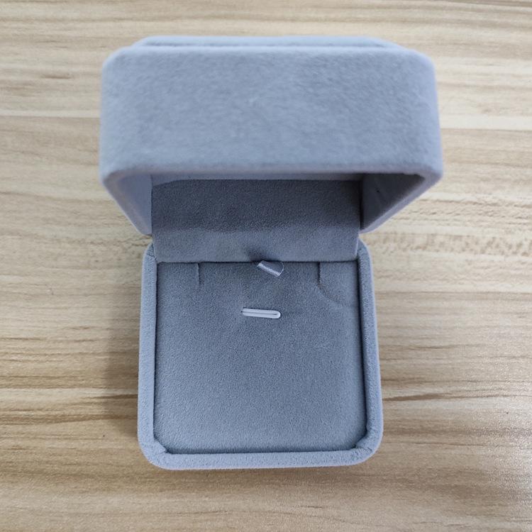 Velvet Jewelry Box for Rings, Earrings, and Pendants - Elegant Gift Packaging