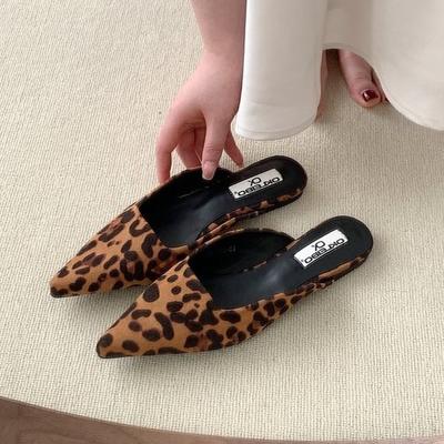 Tøfler for kvinner med spiss tå Leopard Design Shallow slip på tynne lave hæler Black Flock Design Casual Mules Loafers Black Outdoor