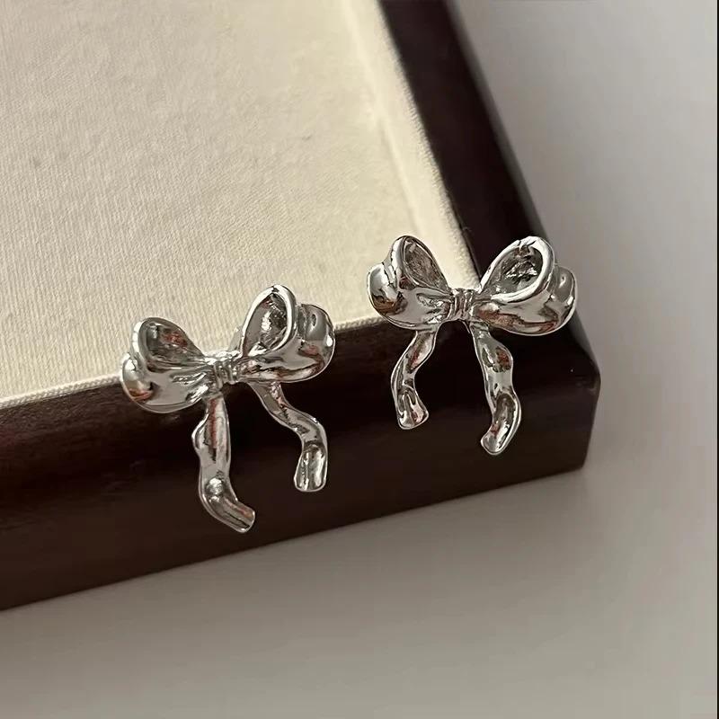 Vintage Irregular Metal Bowknot Earrings For Women Sweet Elegant Gold Color Women's Stud Earring Party Jewelry Holiday Gifts