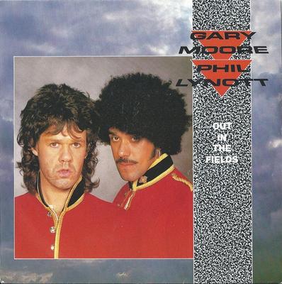 7inch Record GARY MOORE PHIL LYNOTT  Out In The Fields TEN49 10 1985 UK Rock Used
