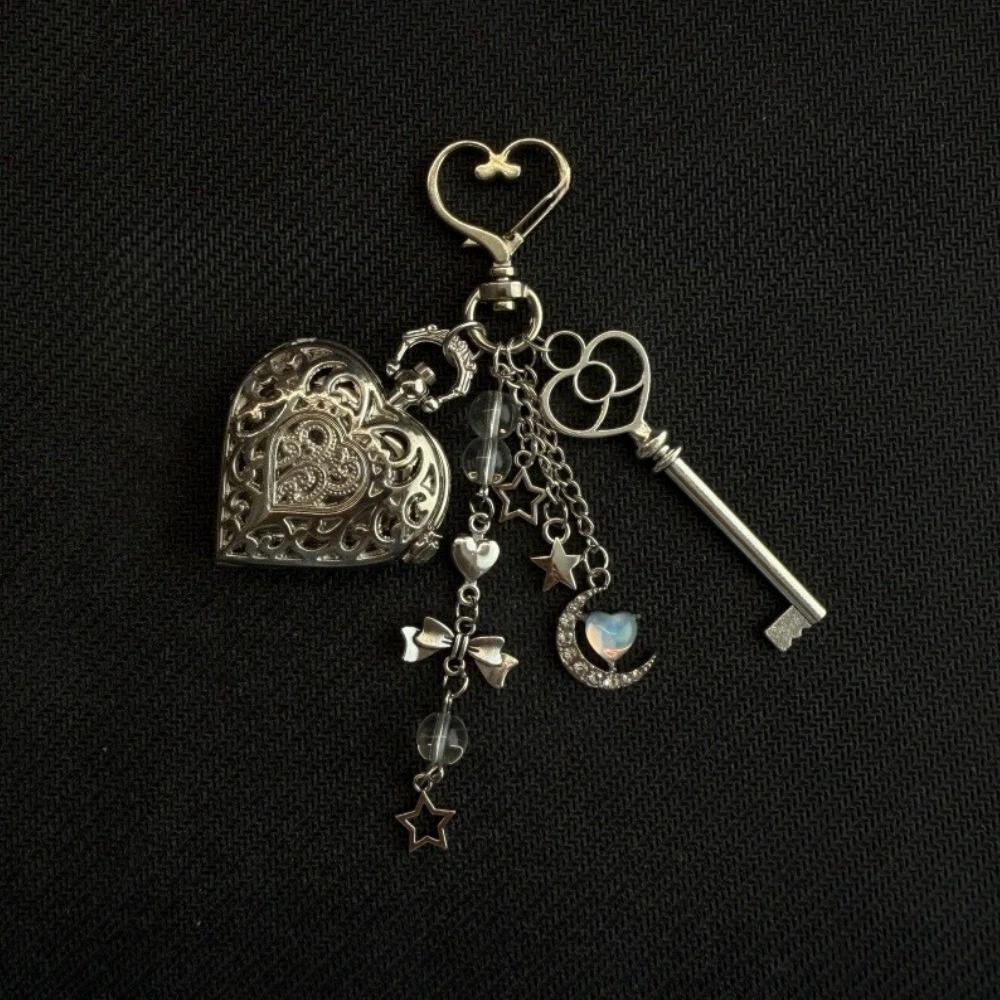 

Hollow Heart Pocket Watch Chain Keychain Original Design Steampunk Clock Vintage Necklace Pendant Jewelry Watch Men Women Gift