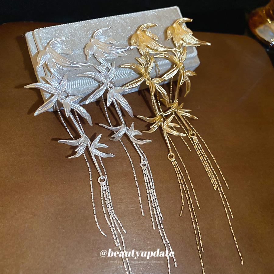 Silver Needle Bamboo Leaf Fringed Metal Earrings New Chinese Temperament Stud Earrings Earrings Earrings Design Sense Niche