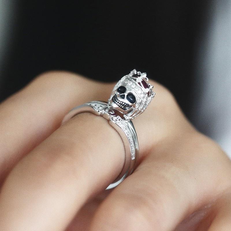 Women Skull Rings Inlay Unique Punk Ring Beautiful Skeleton Jewelry Collection**