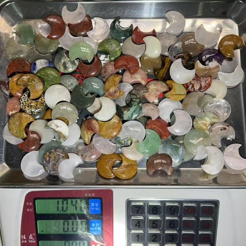 Mixed Crystal Crescent Moon Carving Bulk Assorted Gemstone Moon Pendant for Jewelry Making Healing Ornament
