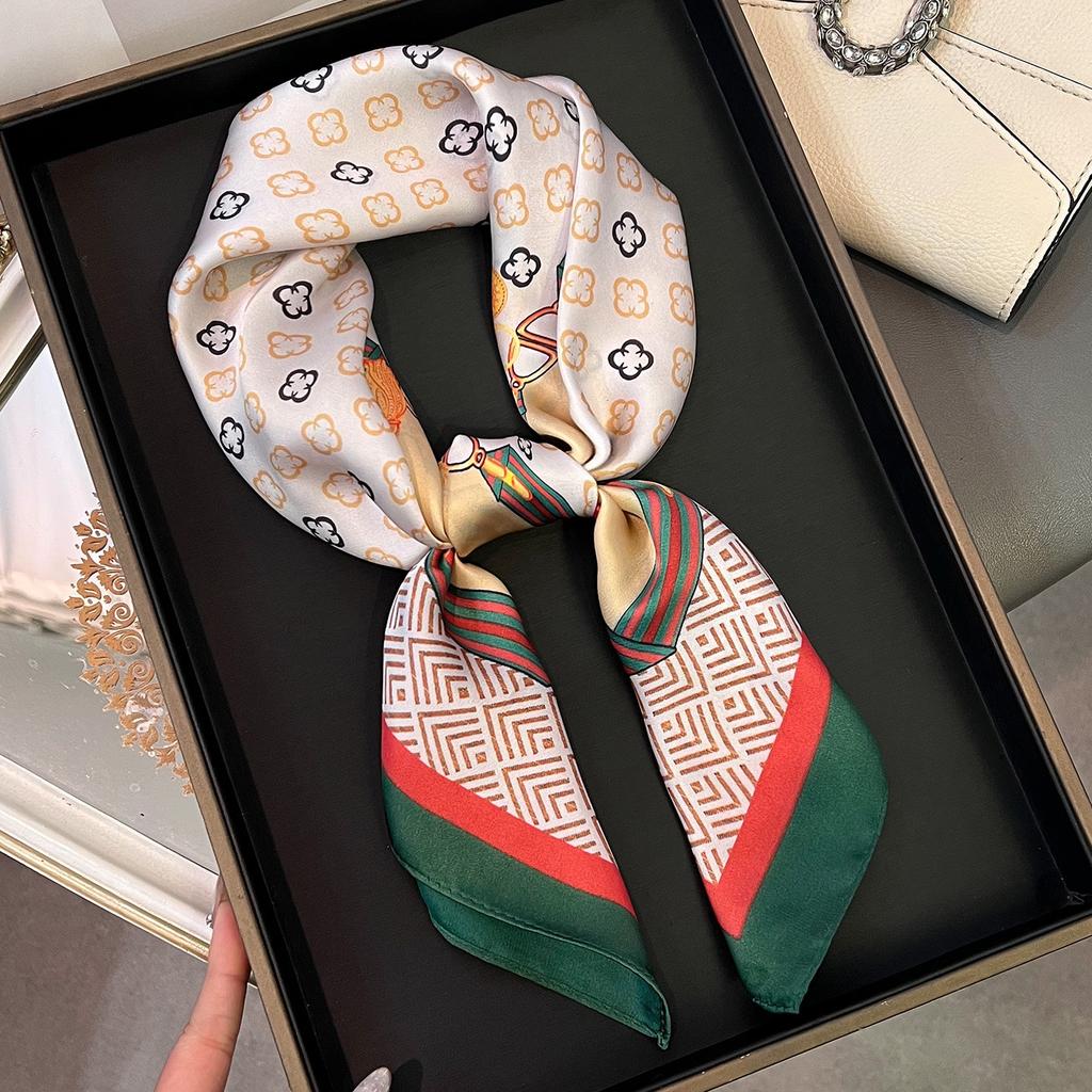 Light luxury chain simulation silk printing silk scarf square scarf high-end shawl sunscreen neck small square scarf headscarf scarf women