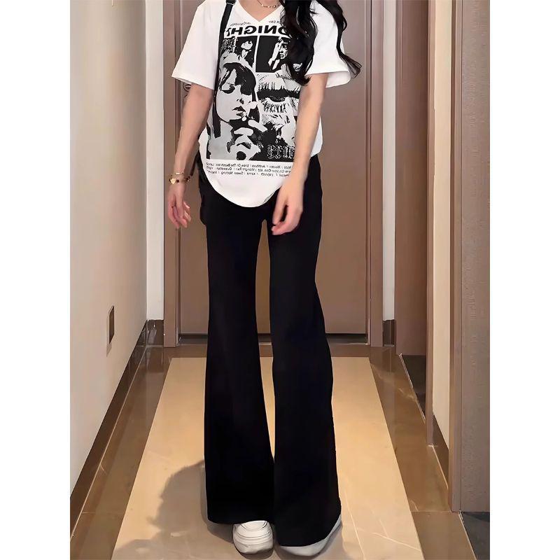 Damen Jeans in Übergröße, Schwarz, Stretch, Micro Flare, High-Waist - Frühling/Herbst, Schlankmachende gerade Beine, Trompetenhose