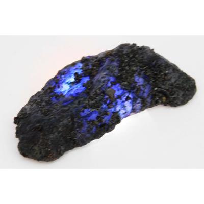 Saphir Bleu Naturel Énorme Brut 90,3 Carats Miné de la Terre Pierre Précieuse Libre CERTIFIÉE