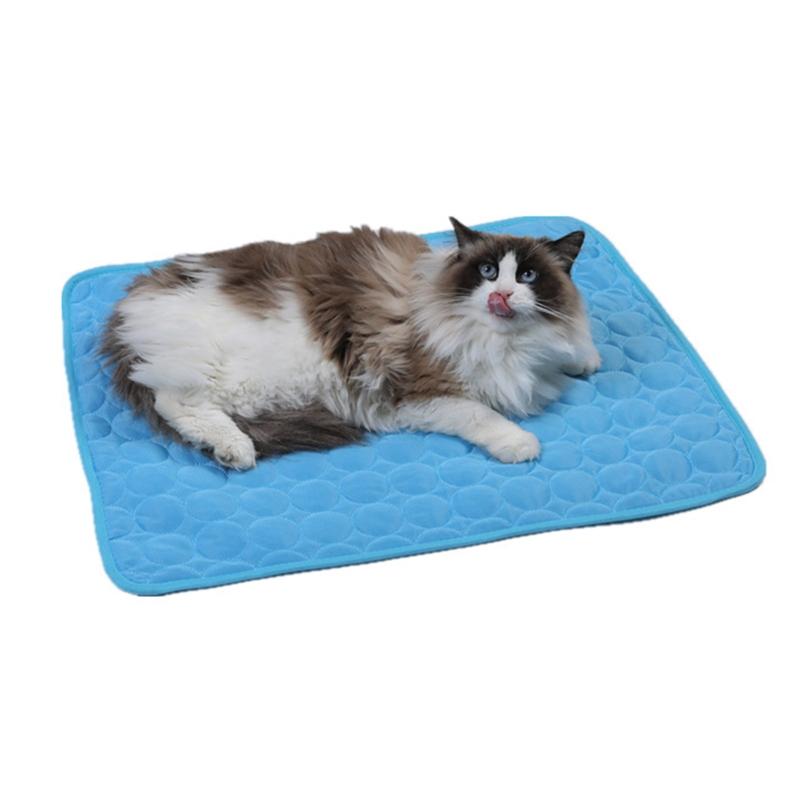 Cooling Mat for Dogs Pet Summer Sleeping Pads No Need to Freeze or Refrigerate Easy to Clean for Indoors Outdoors Use