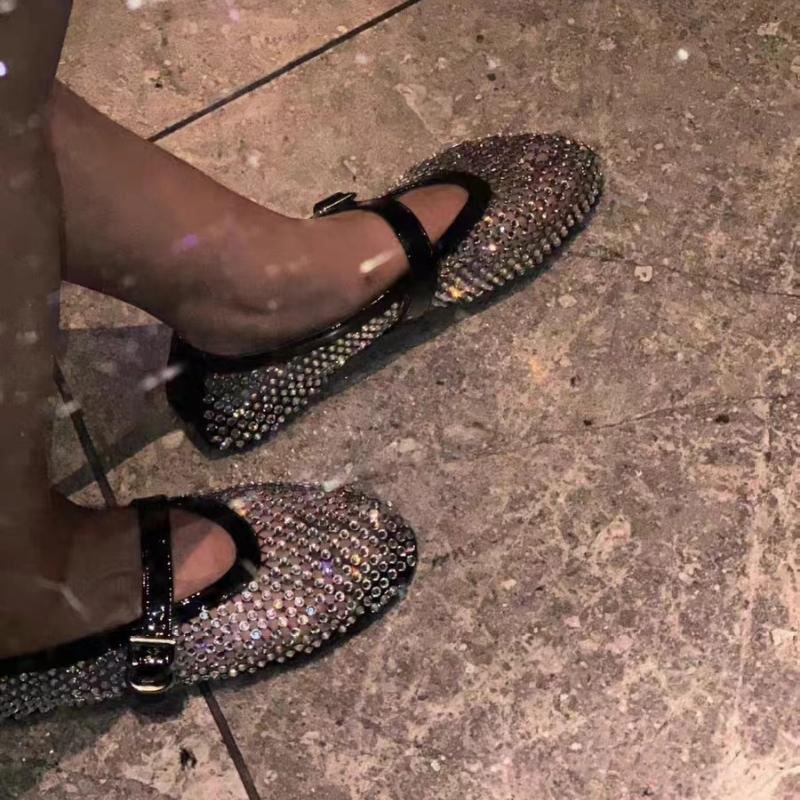

Мода 2025 Новые Роскошные Хрустальные Стразы Сетка Балетки Женские Дизайнерские Туфли Мэри Джейн с Сеткой и Заклепками Летние Лоферы для Дам 35 чёрный