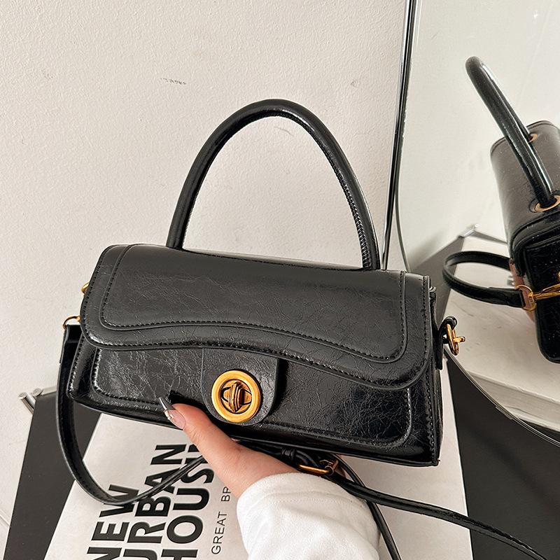 

Popular bags women s autumn and winter new niche retro messenger bags portable small square bags